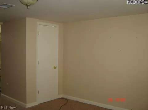 631 Como St, Struthers, OH 44471 photo 16