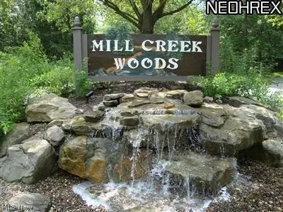 1213 Red Tail Hawk Ct #2, Boardman, OH 44512 photo 3