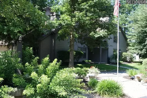 1213 Red Tail Hawk Ct #2, Boardman, OH 44512 photo 1