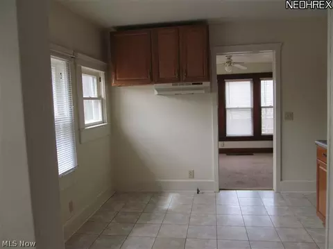 761 Howard St, Elyria, OH 44035 photo 7