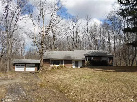 9772 Chardon Rd, Chardon, OH 44024 photo 2