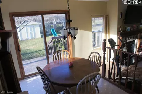 33085 Ashdown Dr, Solon, OH 44139 photo 3