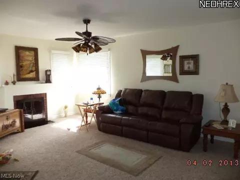6329 Murray Ave, Ashtabula, OH 44004 photo 3