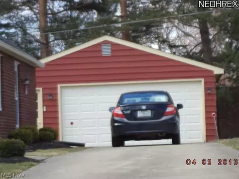 6329 Murray Ave, Ashtabula, OH 44004 photo 2