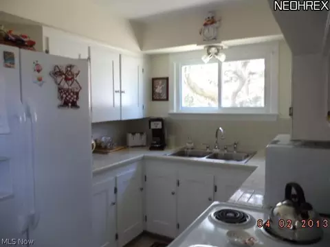 6329 Murray Ave, Ashtabula, OH 44004 photo 4