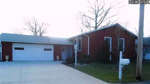 218 Sandusky Ave, Huron, OH 44839 photo 1