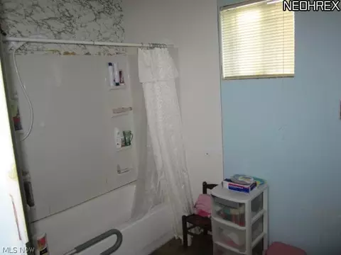 320 High St, Dresden, OH 43821 photo 8