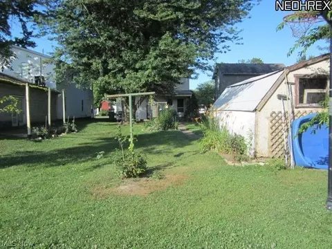 320 High St, Dresden, OH 43821 photo 14