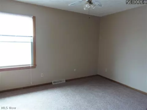 7661 Buchanan Dr, Boardman, OH 44512 photo 12