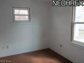 327 Hyde Ave, Niles, OH 44446 photo 14