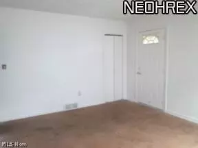 327 Hyde Ave, Niles, OH 44446 photo 5