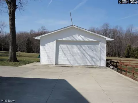 552 Darrow Rd, Akron, OH 44305 photo 3