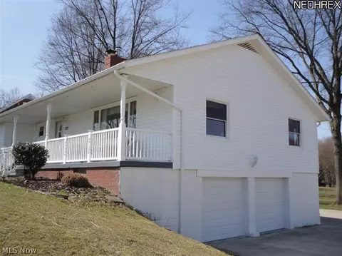 552 Darrow Rd, Akron, OH 44305 photo 2
