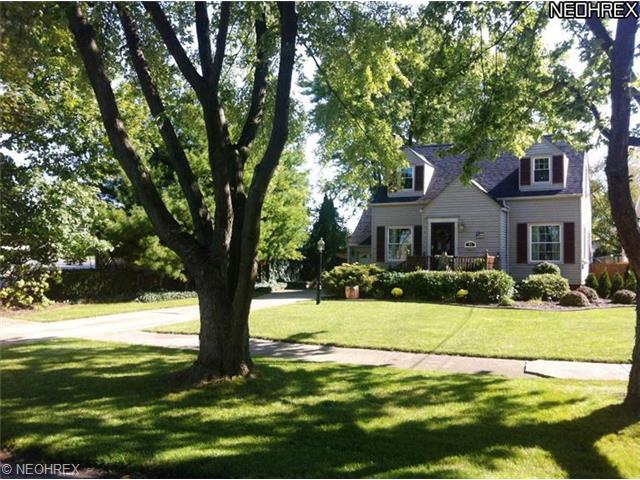 25 Brookfield Ave, Youngstown, OH 44512 photo 2