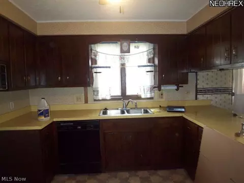 3337 Sanford Rd, Rootstown, OH 44272 photo 11