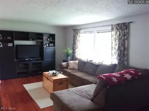 248 Thomas Ave, Munroe Falls, OH 44262 photo 5