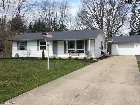 248 Thomas Ave, Munroe Falls, OH 44262 photo 1