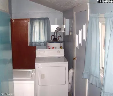 320 Magnolia Rd, Huron, OH 44839 photo 4
