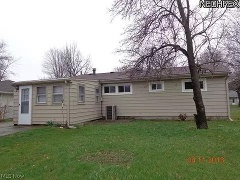 861 Oak St, Elyria, OH 44035 photo 13