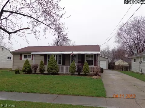 861 Oak St, Elyria, OH 44035 photo 1
