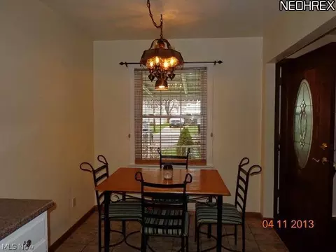 861 Oak St, Elyria, OH 44035 photo 12