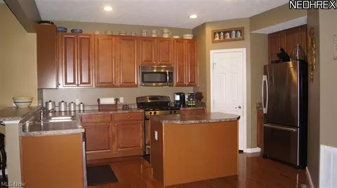 4149 Whitestone Rd, Kent, OH 44240 photo 5