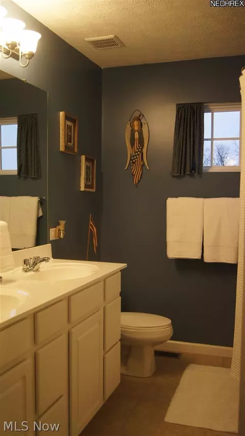 4149 Whitestone Rd, Kent, OH 44240 photo 9