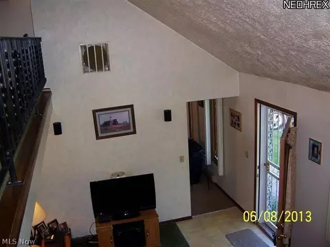 149 Valley Forge Cir, Elyria, OH 44035 photo 7