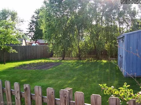 149 Valley Forge Cir, Elyria, OH 44035 photo 17
