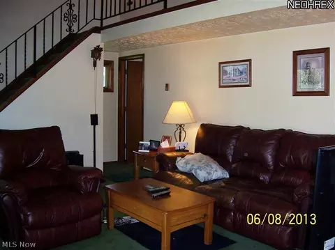 149 Valley Forge Cir, Elyria, OH 44035 photo 3