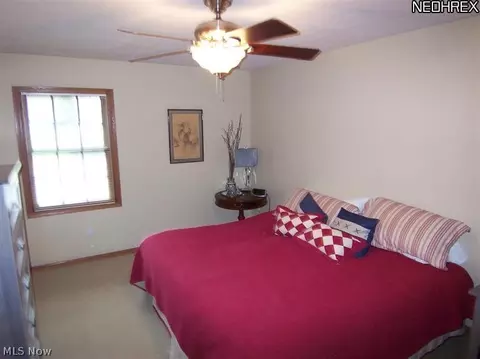 237 N River Rd, Munroe Falls, OH 44262 photo 10