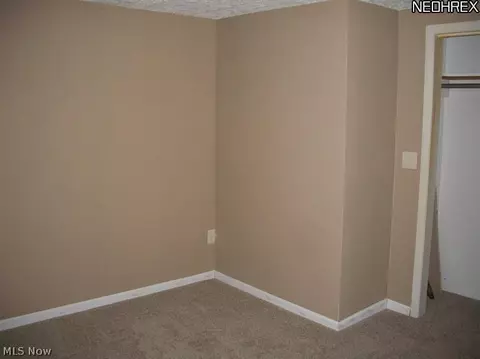348 Prospect St, Dover, OH 44622 photo 8