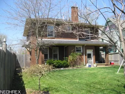 408 E 3rd St, Dover, OH 44622 photo 4