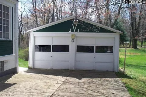 250 Drummond Ave, Hubbard, OH 44425 photo 2