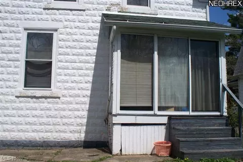 250 Drummond Ave, Hubbard, OH 44425 photo 3