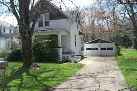 250 Drummond Ave, Hubbard, OH 44425 photo 1