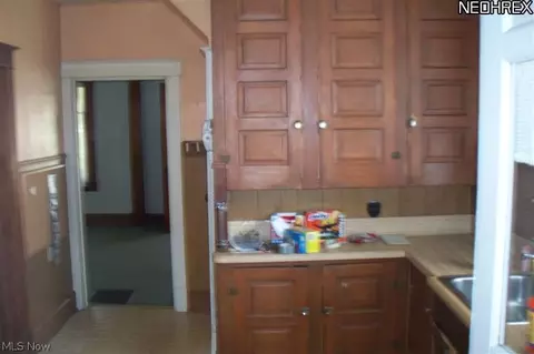 250 Drummond Ave, Hubbard, OH 44425 photo 9