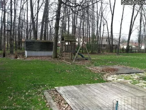 6356 Melshore Dr, Mentor, OH 44060 photo 3