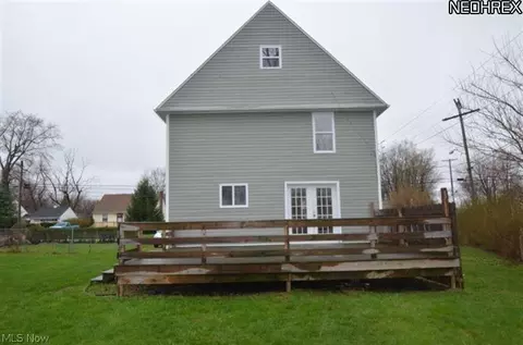 4910 Topper Ave, Ashtabula, OH 44004 photo 2
