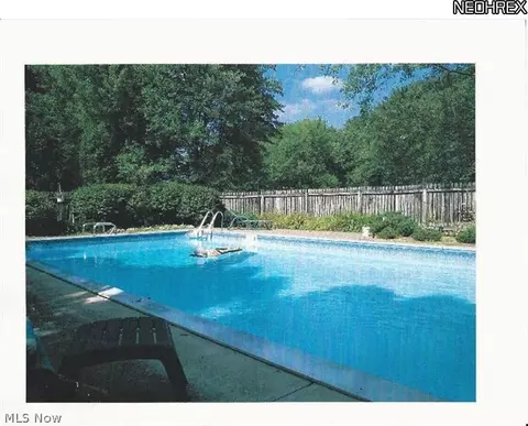 35605 Solon Rd, Solon, OH 44139 photo 25