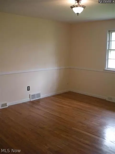 35605 Solon Rd, Solon, OH 44139 photo 14