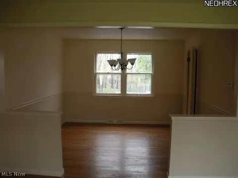 35605 Solon Rd, Solon, OH 44139 photo 5