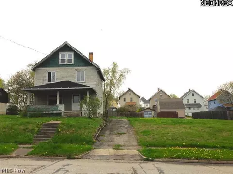 211 Marion Ave, Struthers, OH 44471 photo 1