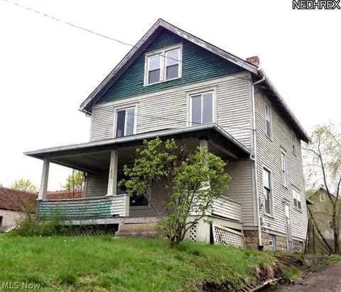 211 Marion Ave, Struthers, OH 44471 photo 2
