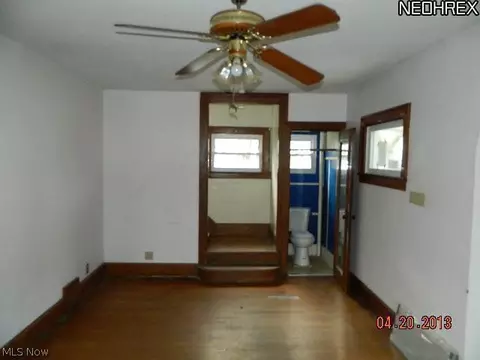 407 Blaine St, Elyria, OH 44035 photo 5