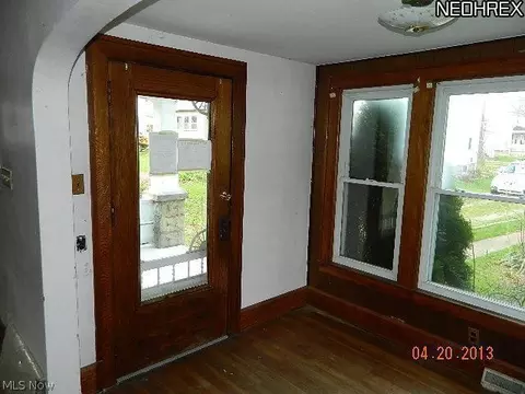 407 Blaine St, Elyria, OH 44035 photo 3