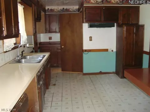 1900 Sandgate Rd, Madison, OH 44057 photo 2
