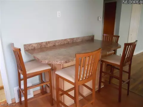6510 Forest Ave, Parma, OH 44129 photo 4