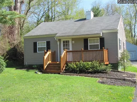 1968 Maple Rd, Stow, OH 44224 photo 3