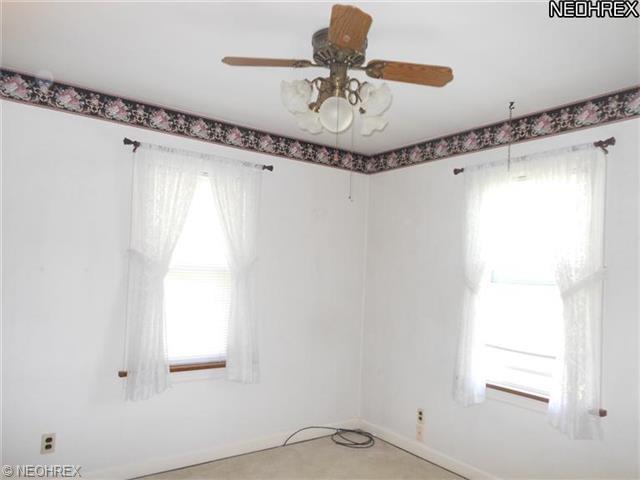 144 Argyle Ave, Youngstown, OH 44512 photo 7